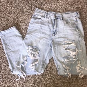 american eagle mom jeans!